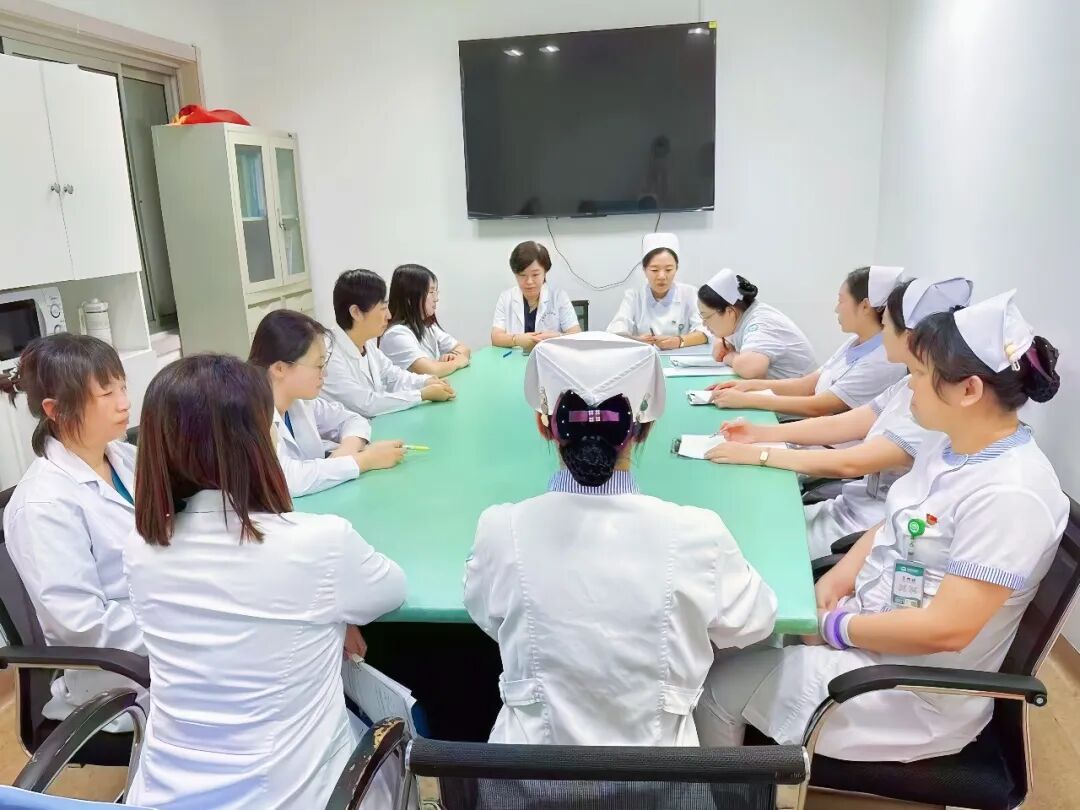 人文视角丨肾衰告急命悬一线 全力救治守住生命防线——本溪市中心医院肾内科成功救治一名危重透析患者