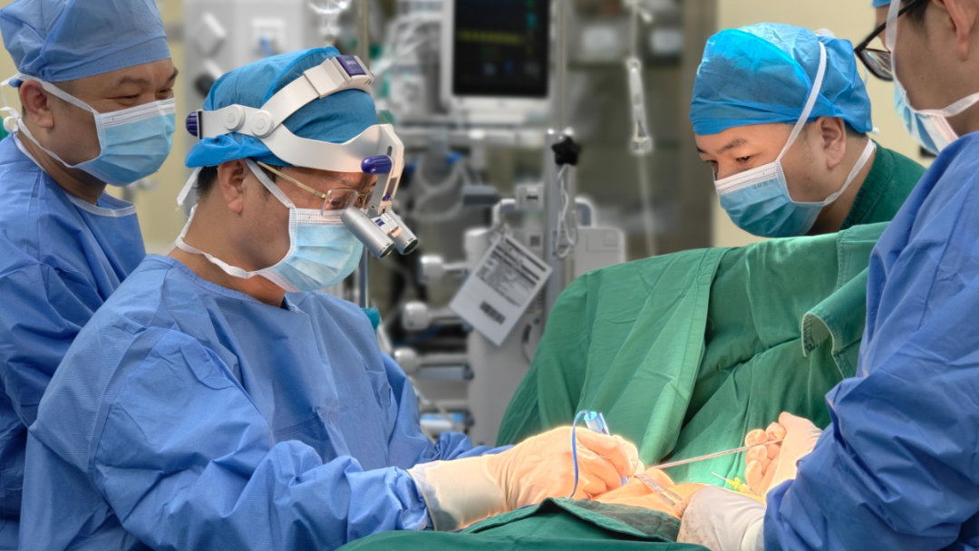 从人才引进到技术强院,让全国看见「广西刀锋」——这群外科医生,把微创做成了艺术