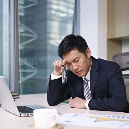耳朵突然“罢工”？职场人需警惕突发性耳聋