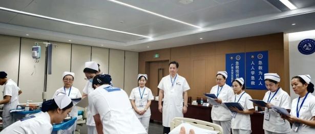 以赛砺精兵，急救护生命｜2026 年广西自贸区医院急危重症护理技能大赛圆满落幕
