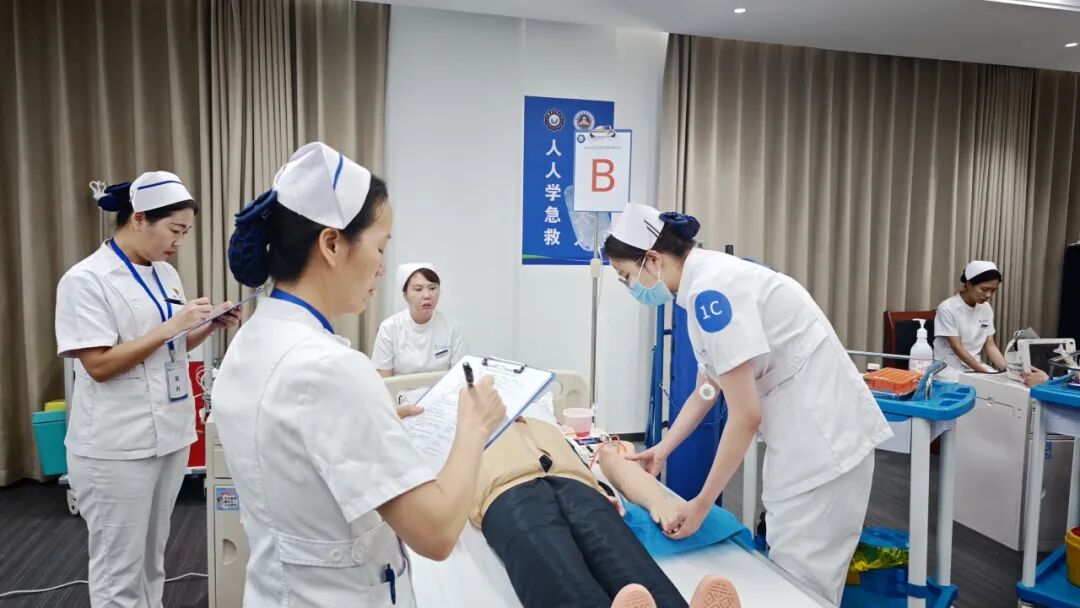 以赛砺精兵，急救护生命｜2026 年广西自贸区医院急危重症护理技能大赛圆满落幕