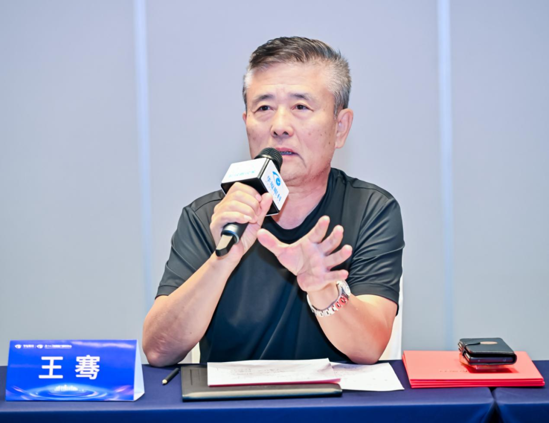 深耕不辍·逐光前行 | 华厦眼科医院集团2026年第九届眼屈光学组会议召开