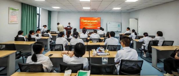 科学管理体重，乐享健康生活——第十八期科普大讲堂圆满举办