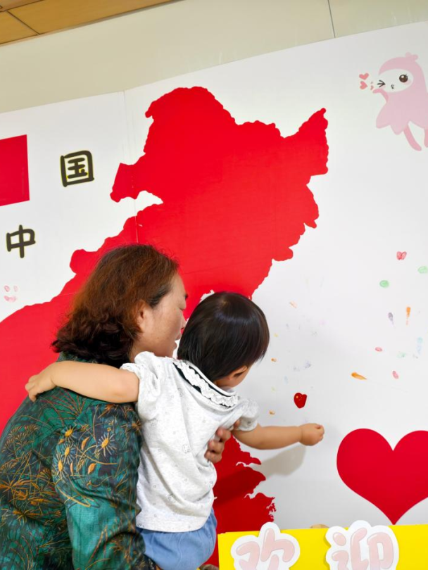 儿童保健科“双节同庆·快乐‘铲’出来”趣味活动圆满落幕