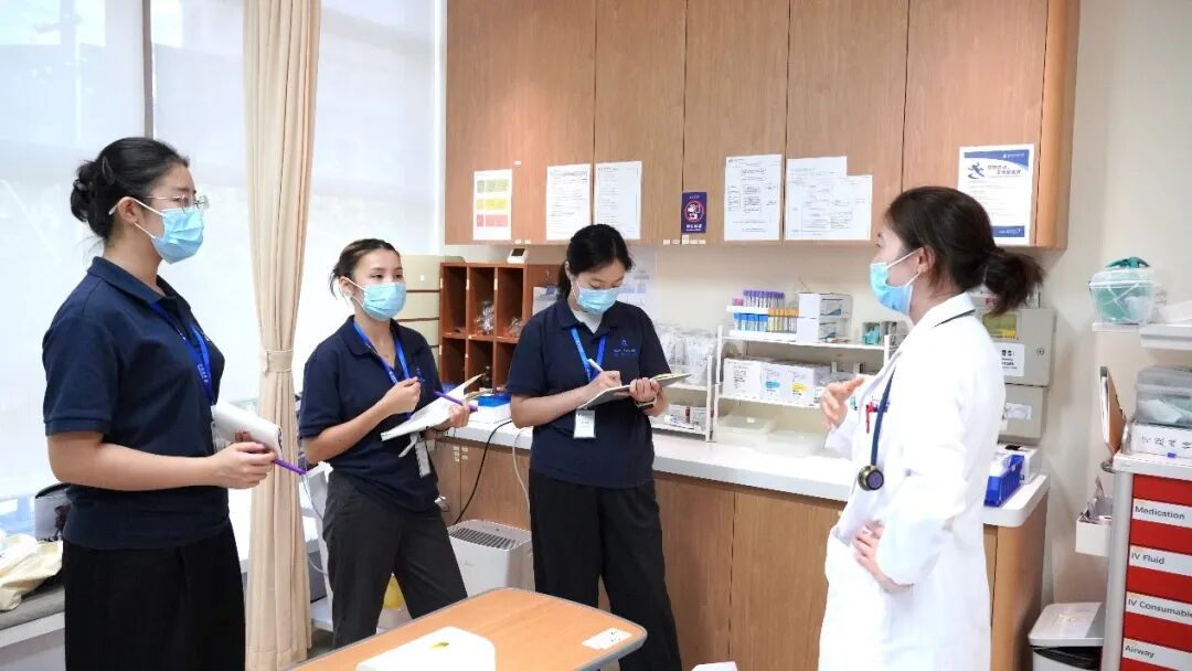 SinoUnited Health × NYU Shanghai Summer Career Exploration Program Concludes Suc