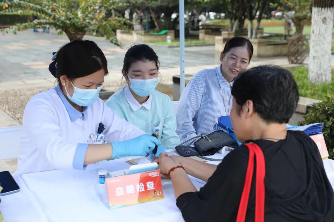 回顾丨医患同跑十三载 江滩共赴“心”健康