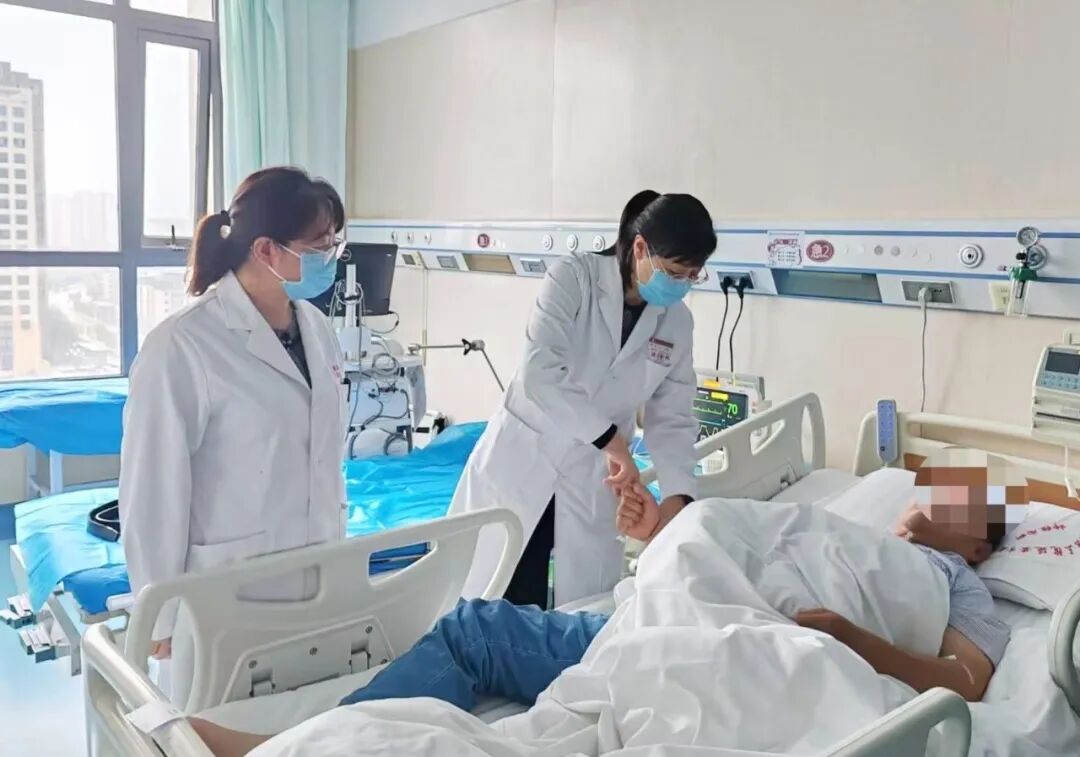 光影献礼迎华诞 惠民服务暖人心——我院开展国庆主题活动