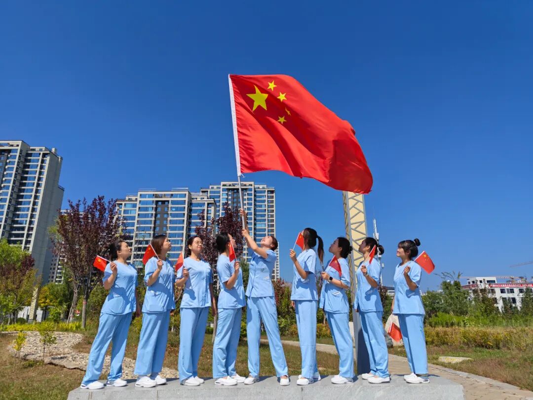光影献礼迎华诞 惠民服务暖人心——我院开展国庆主题活动