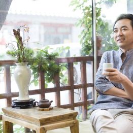 头发突然“离家出走”？聊聊斑秃这件事