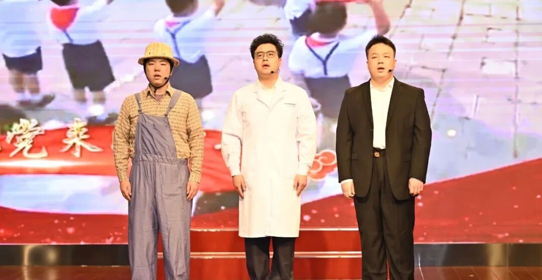 石榴花开聚医心 红歌嘹亮映初心 华润武钢总医院以团结之声献礼祖国77周年华诞