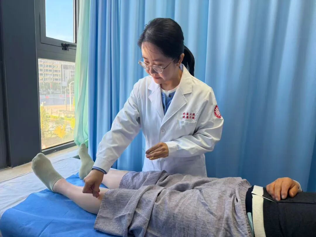 【国庆我在岗 白衣守平安】延安中医人这样过佳节！