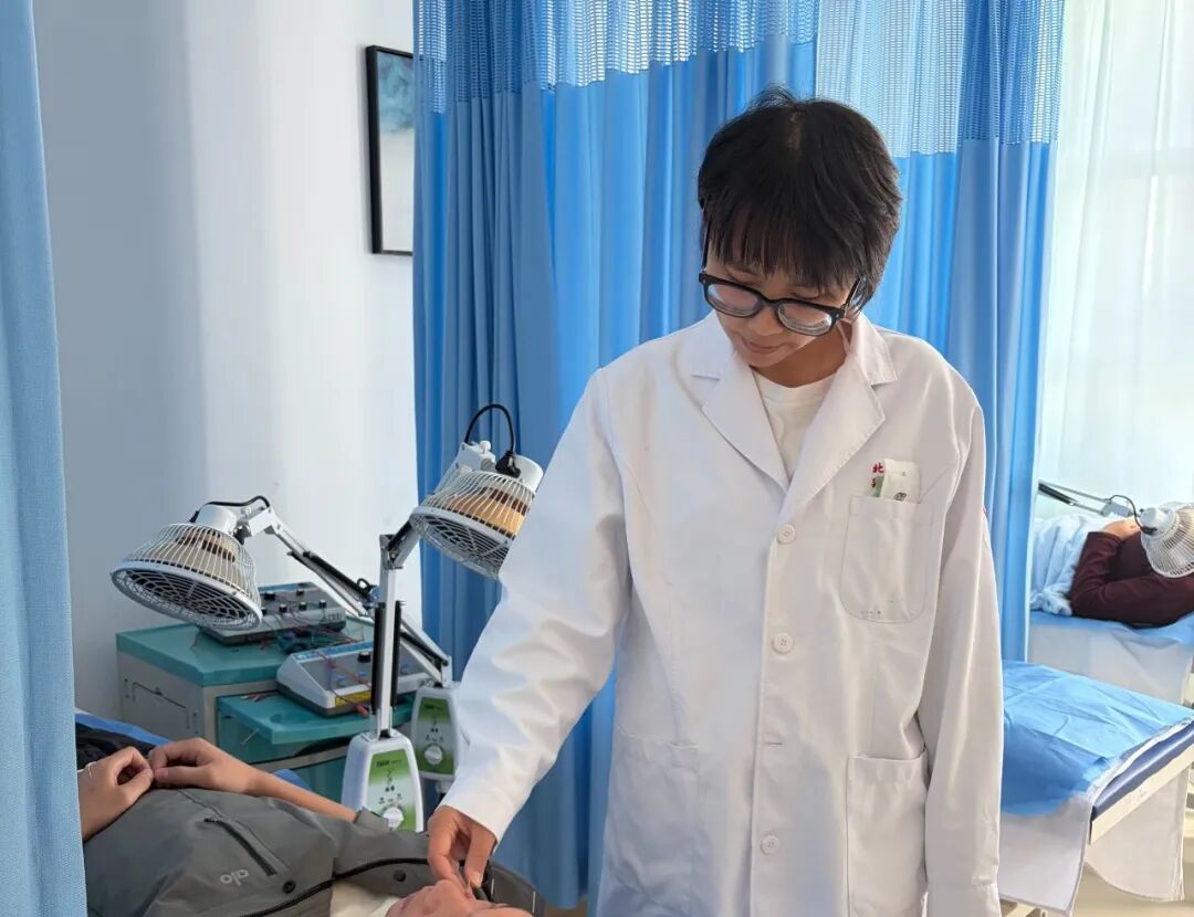 【国庆我在岗 白衣守平安】延安中医人这样过佳节！