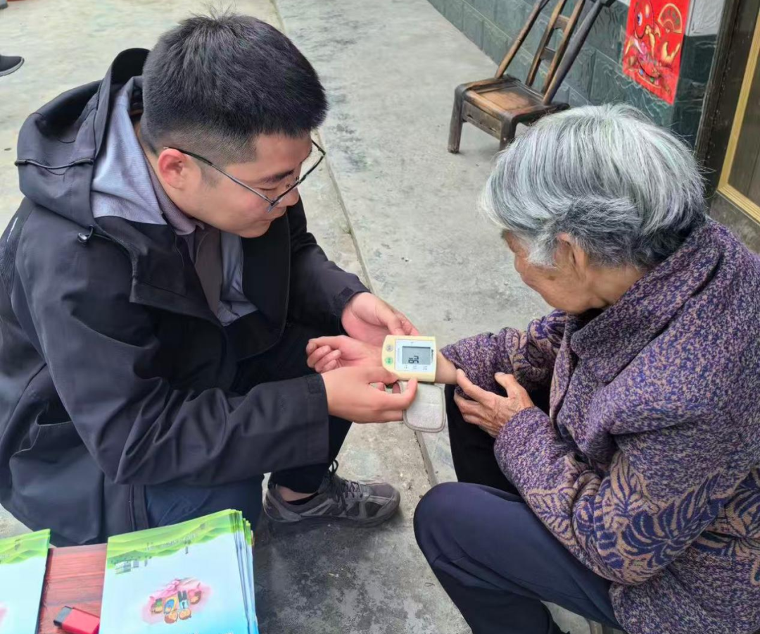 礼赞祖国77华诞 | 我的岗位在健康中国地图上