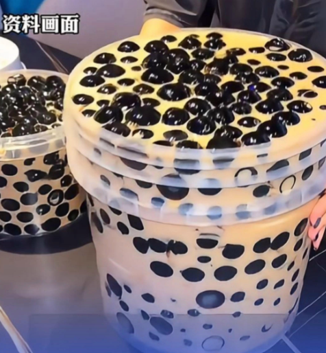 每天2杯甜饮料,痛风风险+85%? 你的“快乐水”正在悄悄伤关节