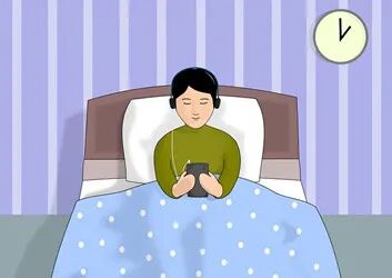 别再侧躺玩手机了，真的会变斜视！正确姿势应该是……速看！