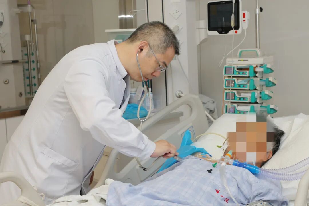 3台ECMO 3场生死竞速!——淮安市一院急诊医学科国庆假期前后连续救治三名极危重心血管疾病患者