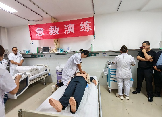 优质资源下沉传薪火 紧密型城市医疗集团帮扶结硕果