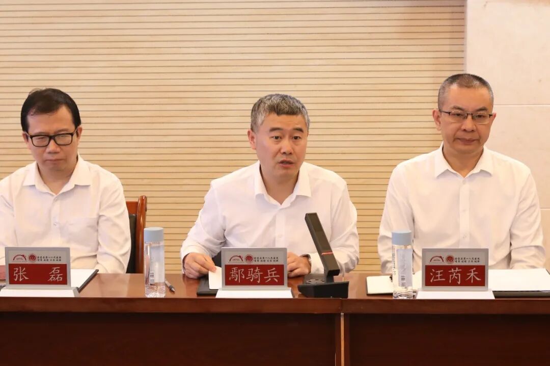 金堂县第一人民医院实验医学科顺利通过ISO15189质量管理体系现场复评，输血科、病理科成功扩项