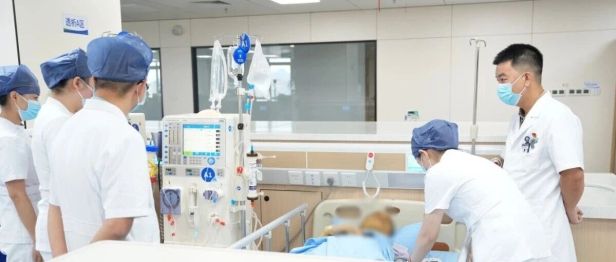 危重症肝病救治新突破！我院首例人工肝治疗成功开展