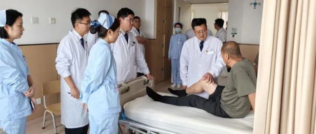 【优质服务】做完手术不用来回跑，康复治疗师直接驻进病房！