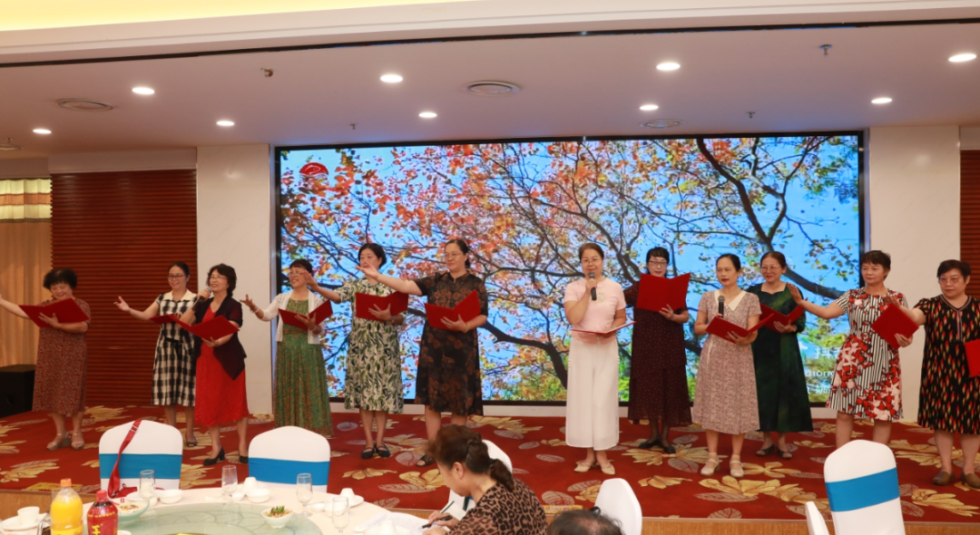 金秋敬老 情暖重阳｜我院举办重阳节离退休职工茶话会