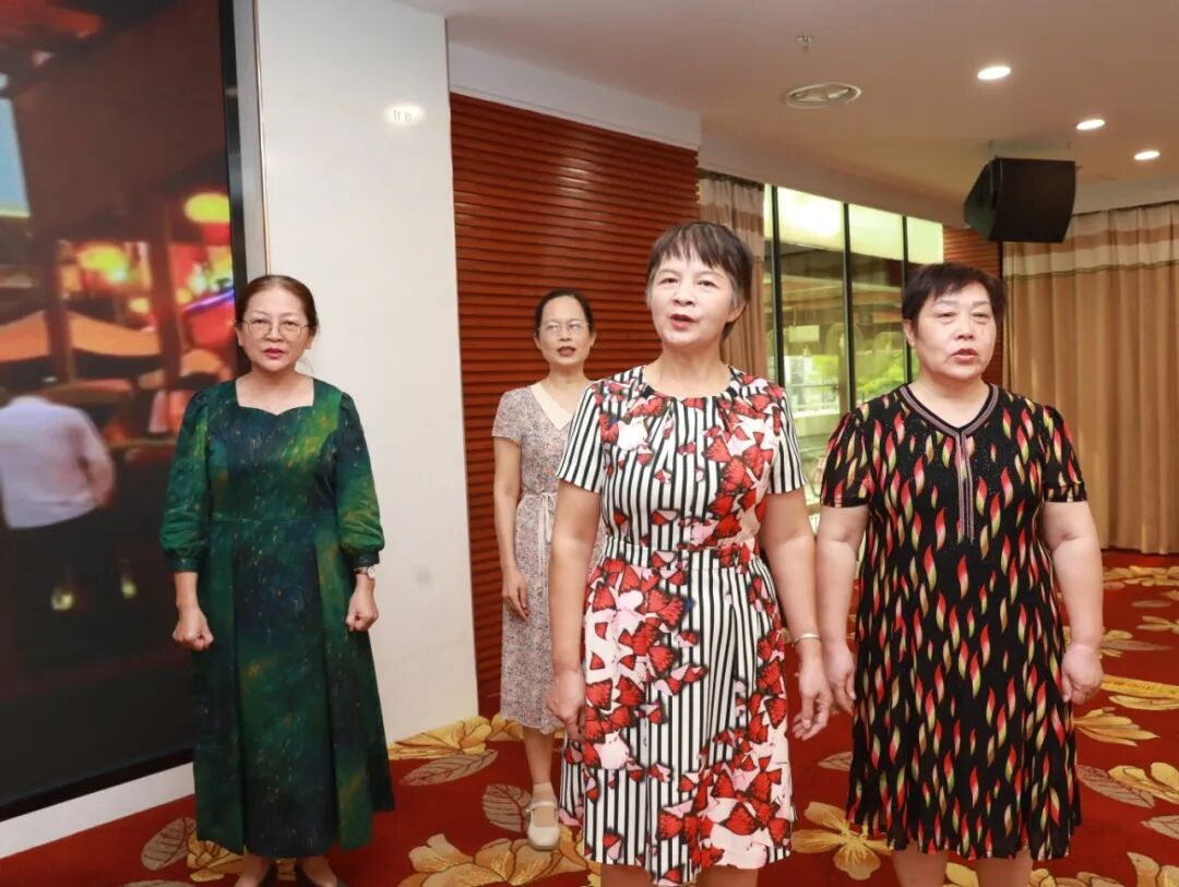 金秋敬老 情暖重阳｜我院举办重阳节离退休职工茶话会