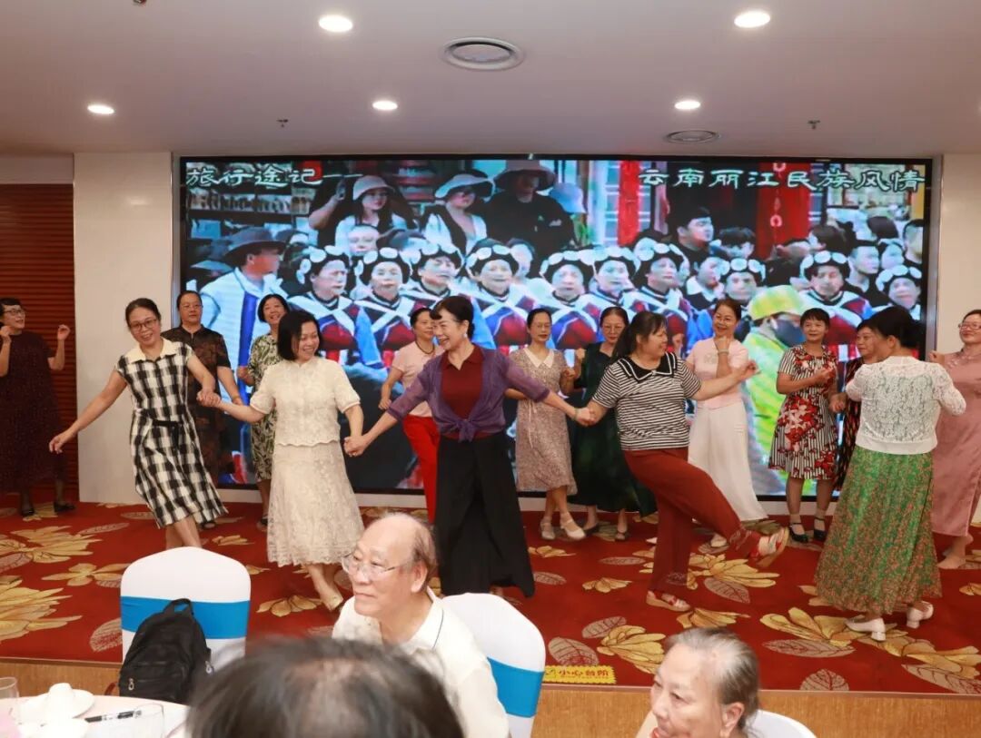 金秋敬老 情暖重阳｜我院举办重阳节离退休职工茶话会