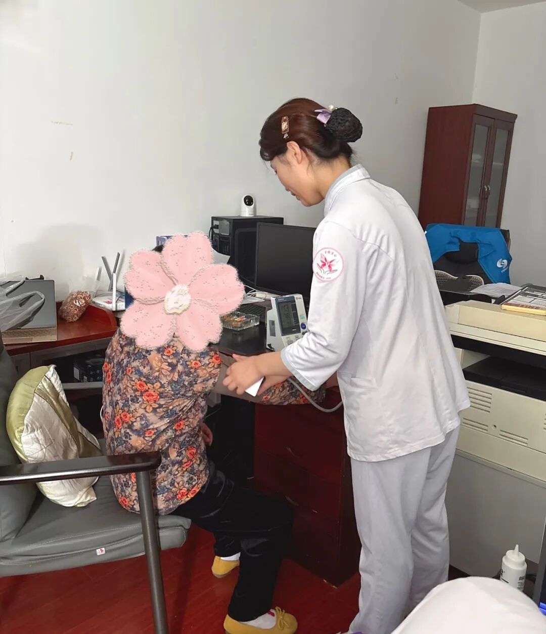 粉红十月,予你安心|苏州明基医院甲乳中心与您共护乳腺健康