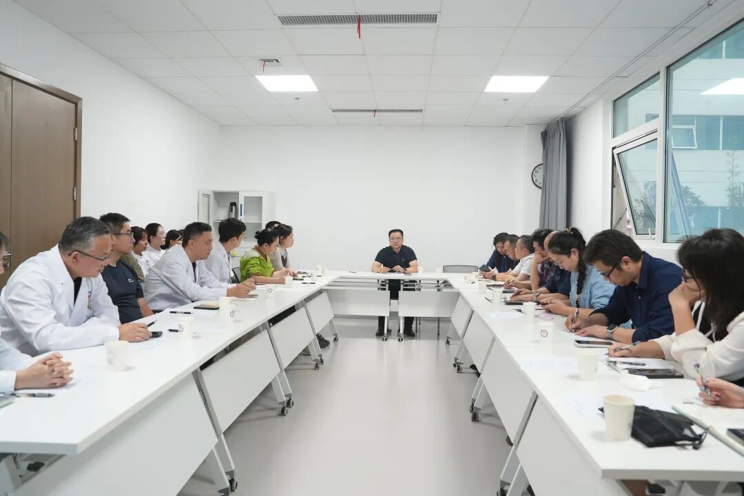 做强分院特色 院长行政查房走进经开分院神经疾病中心