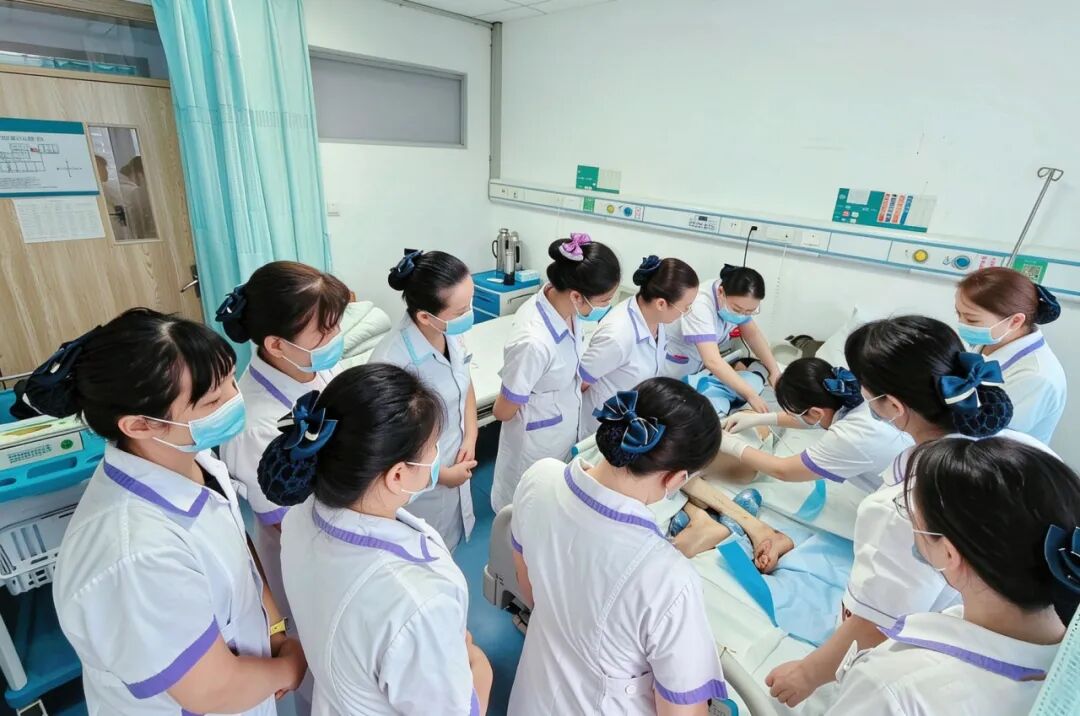 【喜报】我院静脉治疗专科小组实践案例入选2026“健康为民 体验提升”西南区收录实践