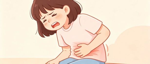 女孩胃里取出4厘米“石头”，“元凶”竟是很多人秋冬爱吃的它