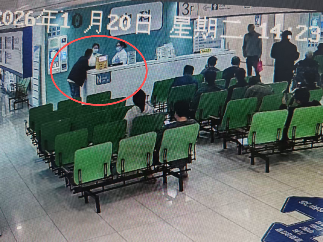 14次除颤背后：一场从门诊分诊就开始的生命赛跑