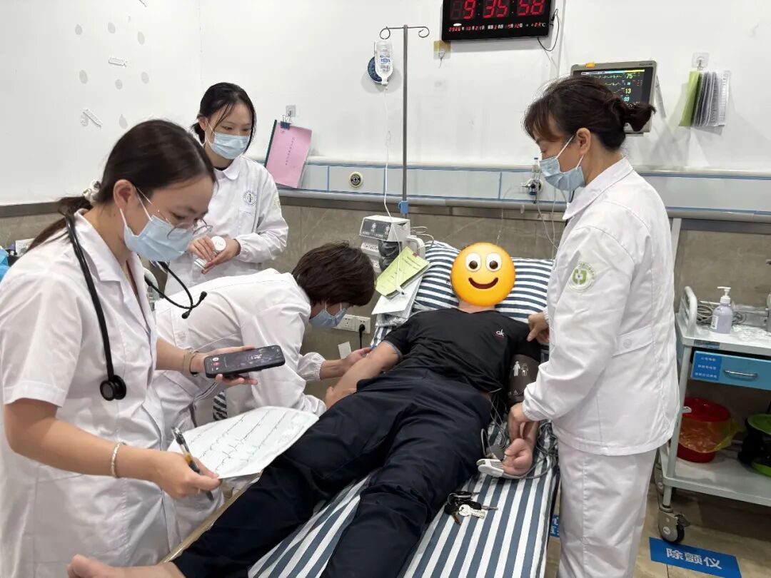 105分钟生死竞速：看“心电一张网”如何抢回年轻生命！