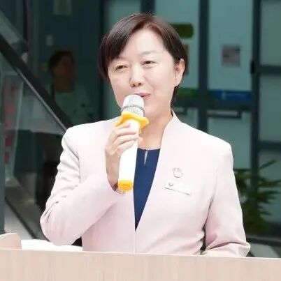 喝大水，献大爱 | 137位“热血志士”无偿献血45300mL，给到“夯”！