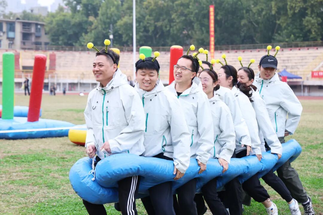 聚力奋进展风采 砥砺笃行向未来丨郑州大学第五附属医院 第五临床医学院2026年秋季运动会成功举办