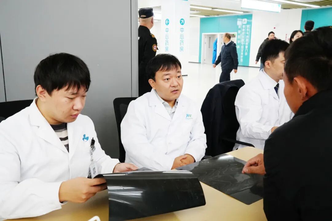 「京豫同心 泽润中原」北京积水潭医院专家中原行活动启动仪式成功举办
