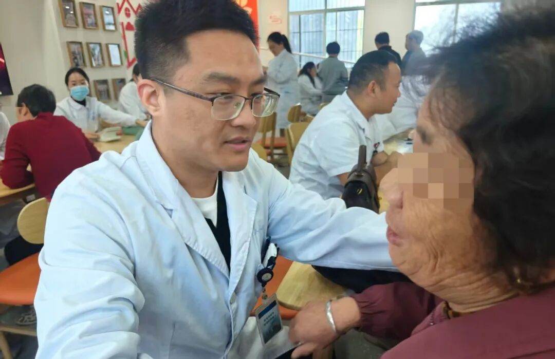 “银龄悦听・爱耳同行” 敬老月义诊暖人心