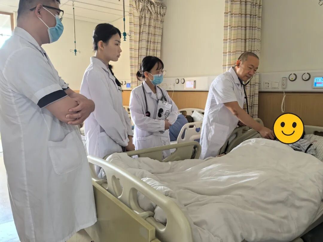 不开胸,修复 “心门”!二附院开展首例经导管二尖瓣钳夹术
