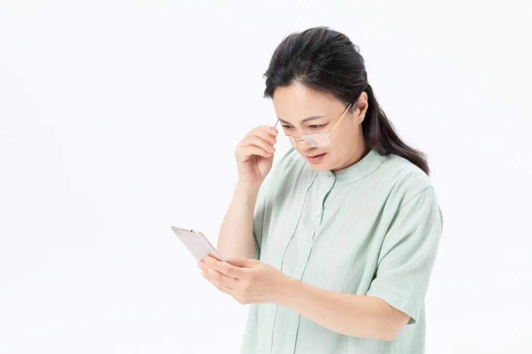 40岁后，别把这些信号当成“眼疲劳”
