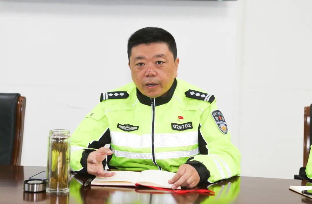 市交管一大队来我院开展“治堵保畅”座谈交流